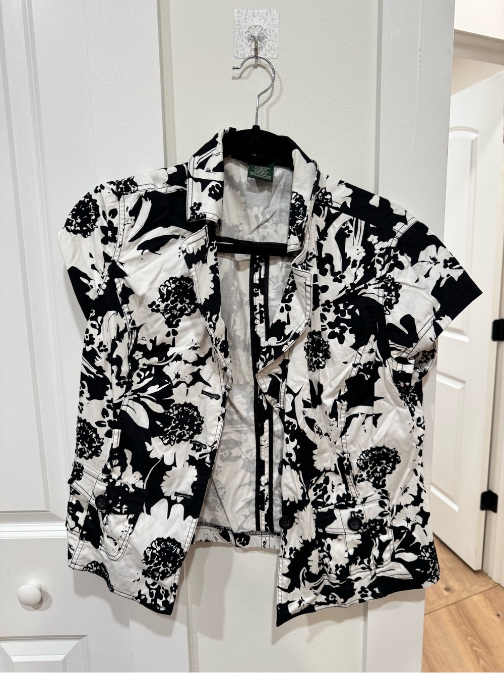 Harve Benard Black & White Floral Lightweight Shirt Jacket